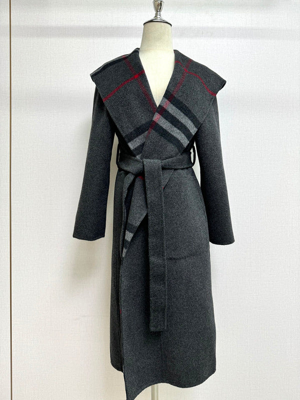 Burberry Mantel